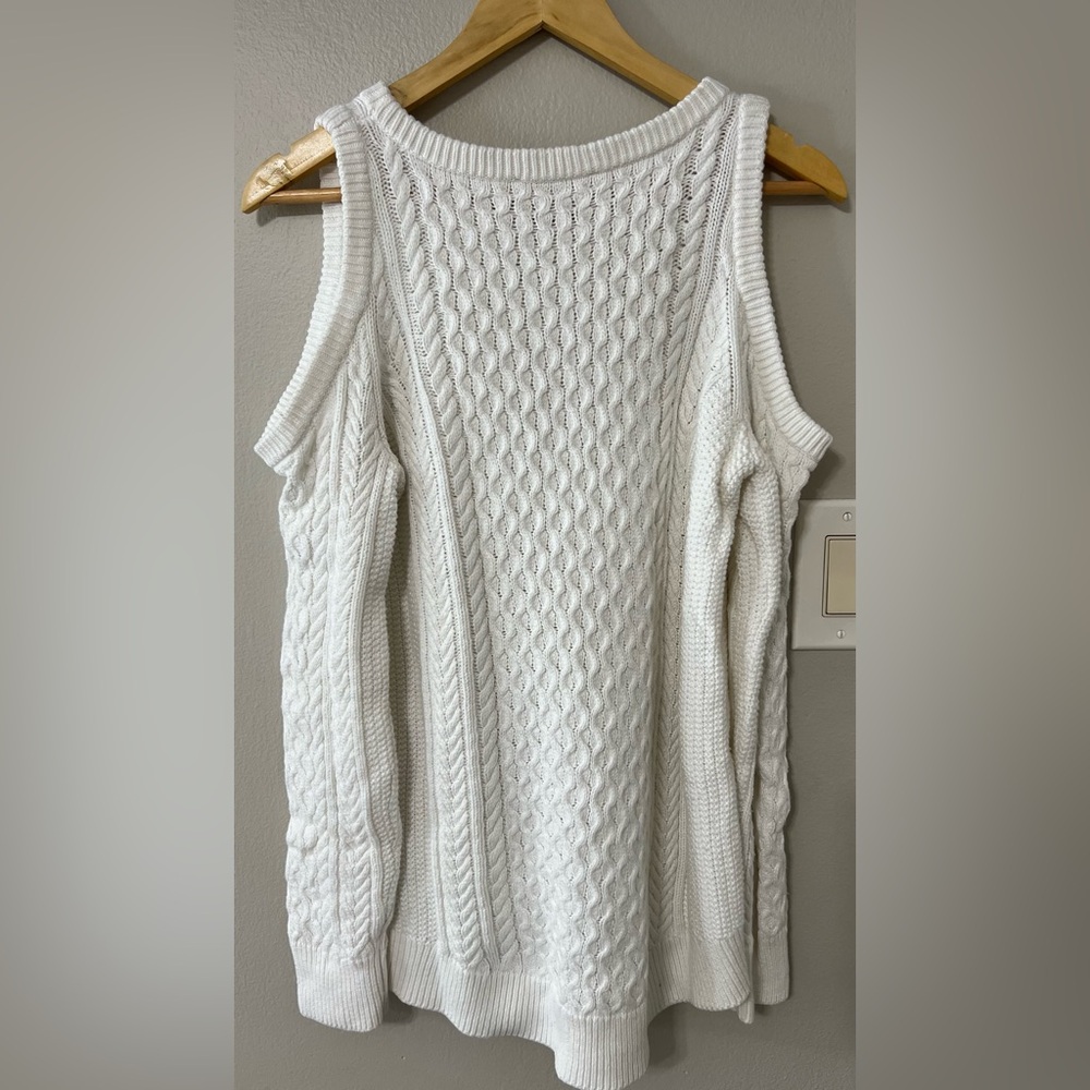 Michael Kors White Cold Shoulder Sweater Medium Cable Knit Hi Low Hem Cozy Chic - Picture 5 of 14